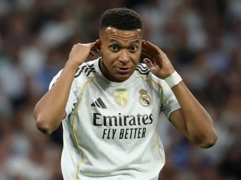 Mbappe luôn biết cách tỏa sáng mỗi khi Real Madrid gặp khó khăn mùa này